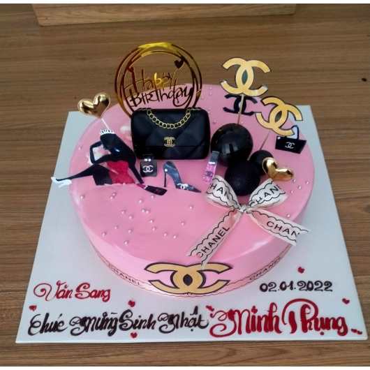 Bánh kem hàng hiệu sang chảnh